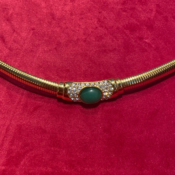 18k Gold Plated with Faux Jade Cabochon 80’s Inspired Statement Necklace - Picture 4 of 4